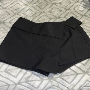 TOBI Black Skort
